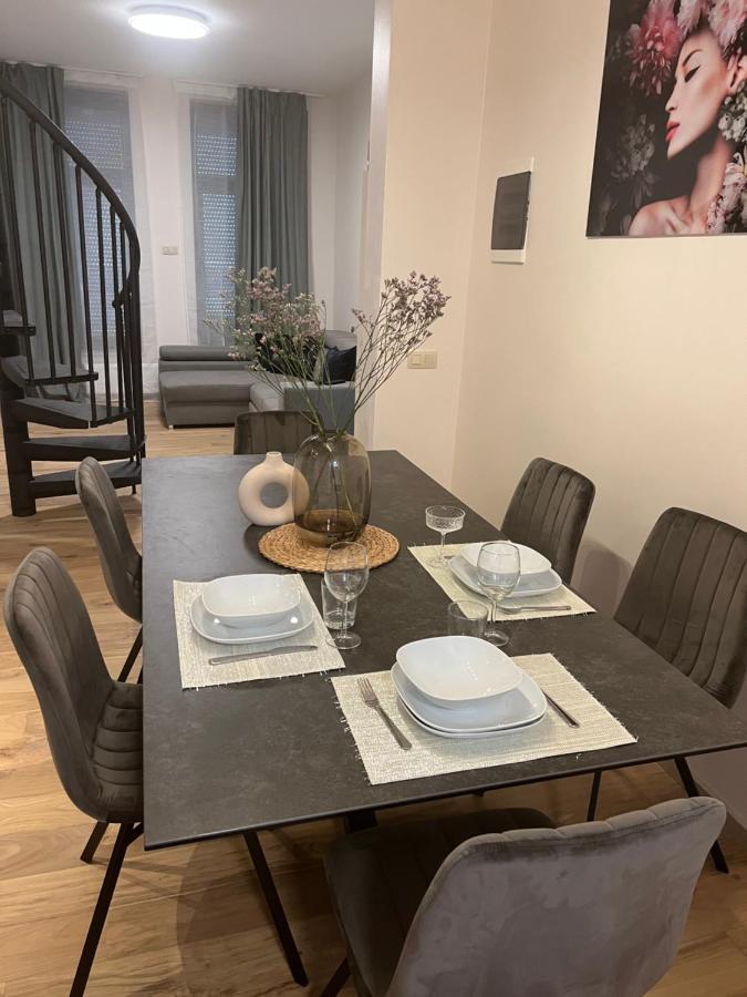 Exclusive Two-Level Apartment With Private Terrace On The Canal Brussel Bagian luar foto