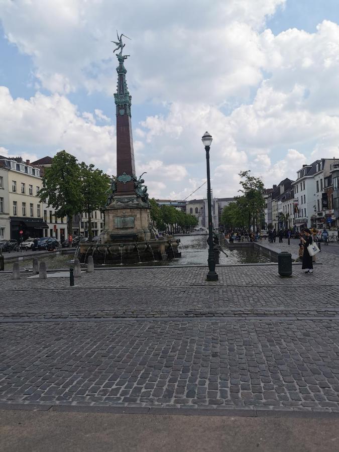 Exclusive Two-Level Apartment With Private Terrace On The Canal Brussel Bagian luar foto