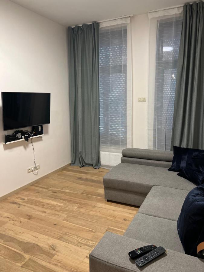 Exclusive Two-Level Apartment With Private Terrace On The Canal Brussel Bagian luar foto