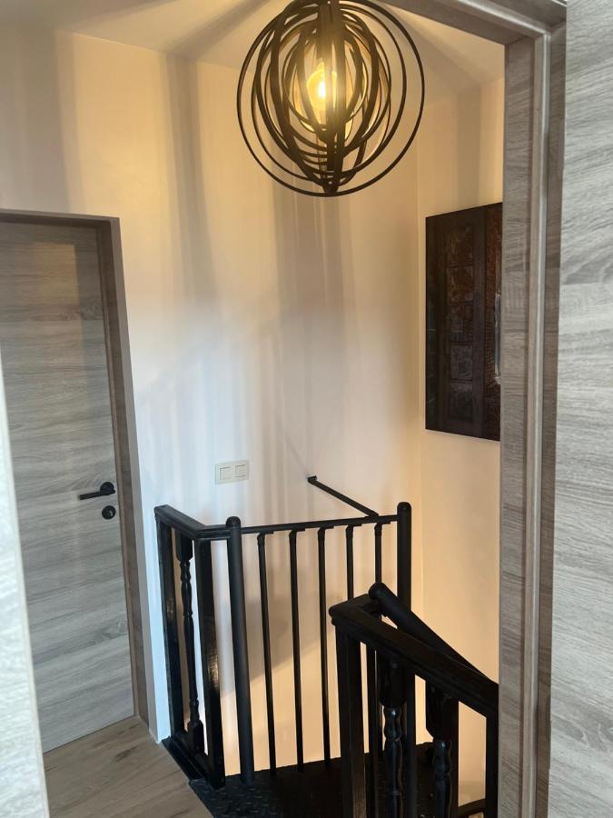 Exclusive Two-Level Apartment With Private Terrace On The Canal Brussel Bagian luar foto